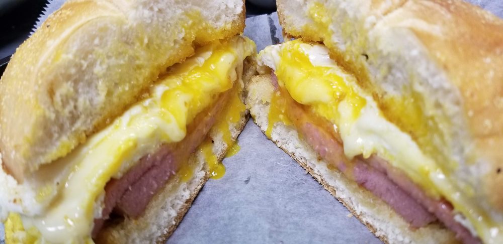 DomAdi's Deli