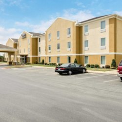 Comfort Inn Suites 18 Photos Hotels 209 W Commerce Bryant Photo Of Comfort Inn Suites Bryant Ar United States