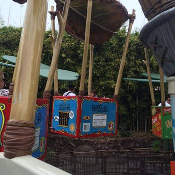 fliks flyers 54 photos 20 reviews amusement parks disneys fliks flyers