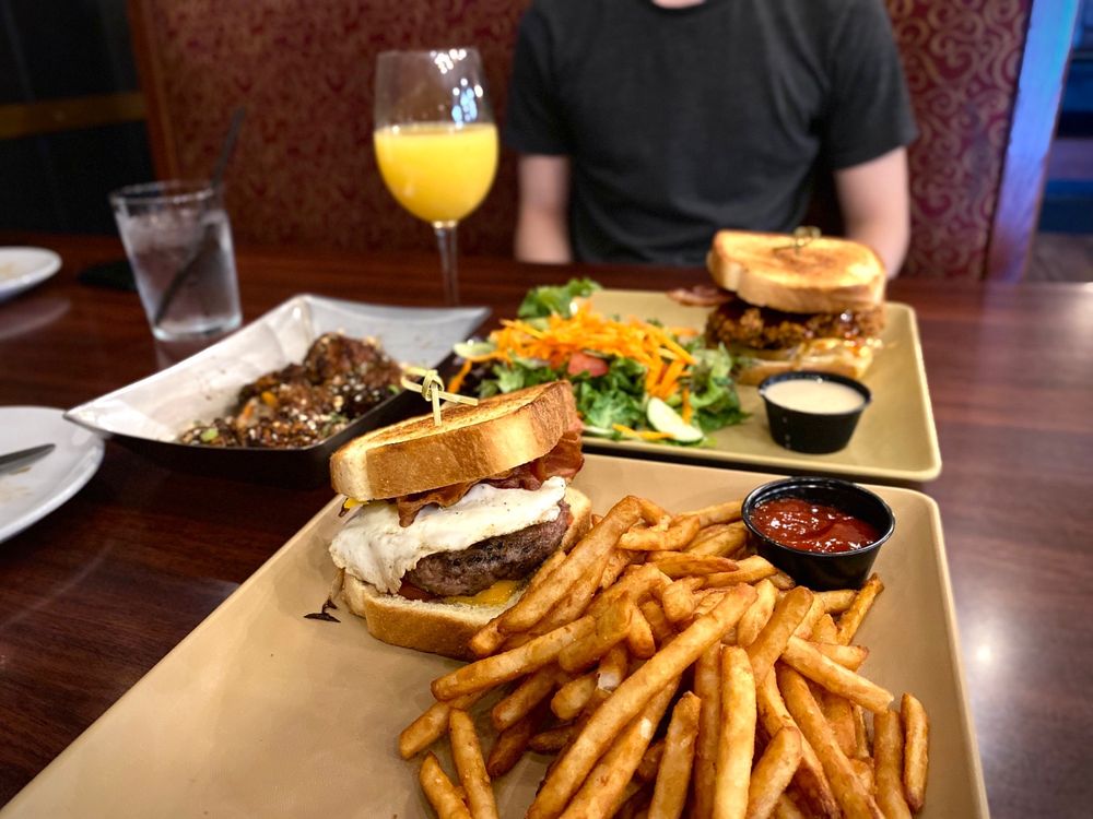 Local Kitchen & Beer Bar