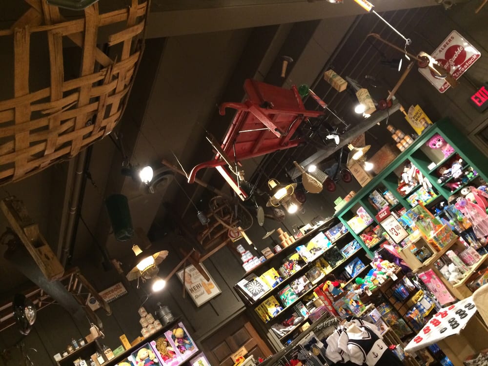 Cracker Barrel Old Country Store 82 Photos & 87 Reviews Breakfast & Brunch 14 Frontage Rd