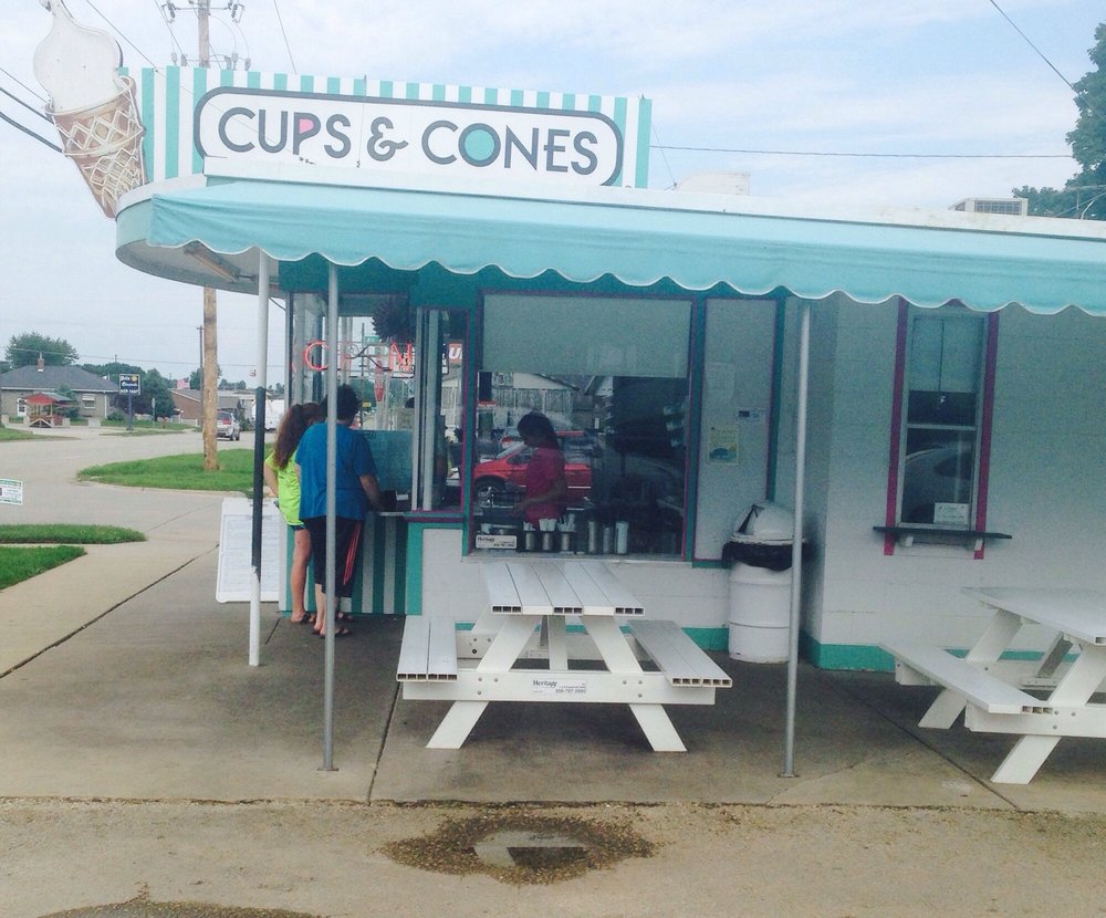 Cups and Cones Ice Cream & Frozen Yogurt 401 11th St, DeWitt, IA