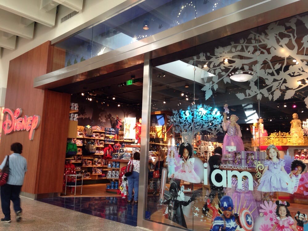 Disney Store 163 Los Cerritos Center Cerritos Ca 90701 Disney Store 163 Los Cerritos Center Cerritos Ca 90701