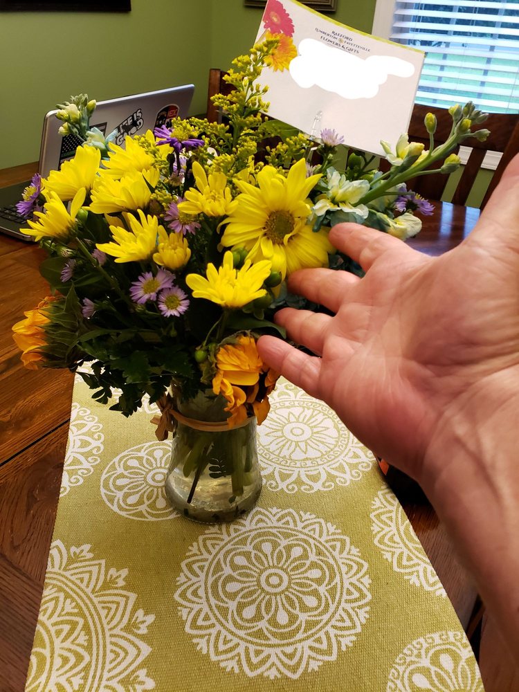 Raeford Flowers & Gifts