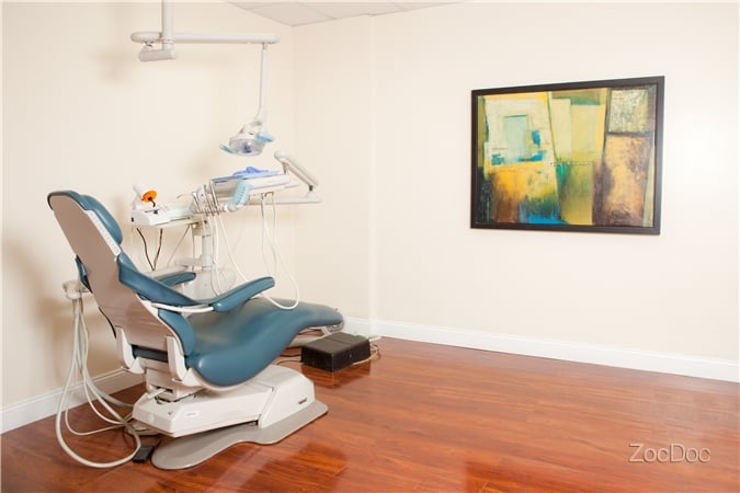 image of business Aarons Dental Care