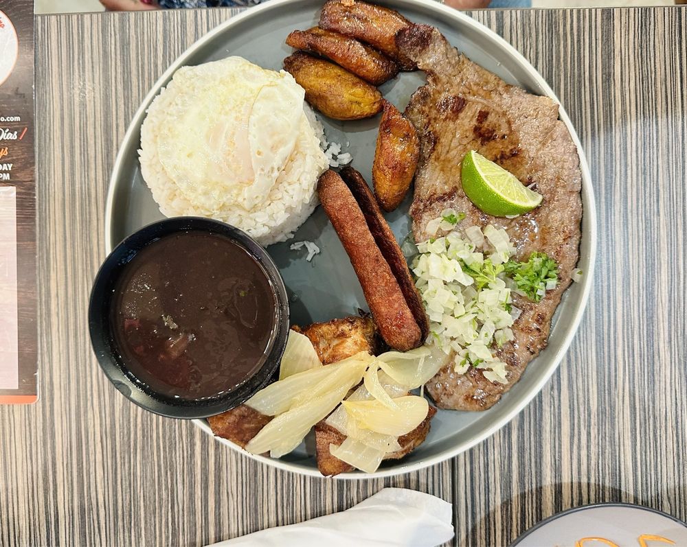 El Rinconcito Latino El Rinconcito Latino