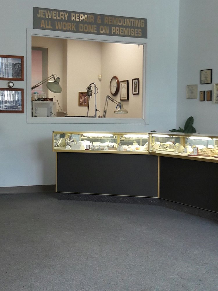 Garcia's Jewelers Bench