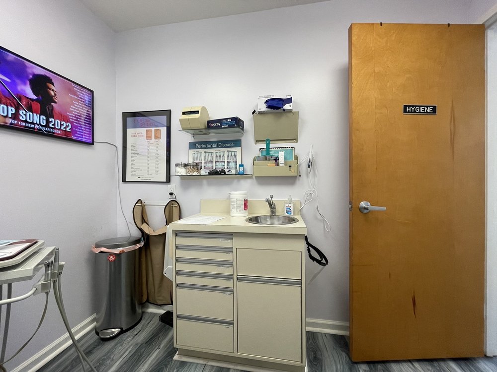 image of business Glowing Smiles Dental