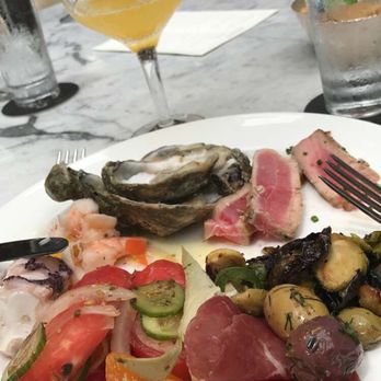 Soho Beach House 228 Photos 115 Reviews Resorts 4385 Collins Photo Of Soho Beach House Miami Fl United States Tuna Is