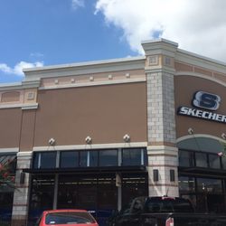 CURRENT OFFERS Skechers, located at Orlando Vineland Premium OutletsĀ®: Skechers designs and develops lifestyle footwear for men, women, and children. Stop in today and check out the latest styles in boots, shoes, sneakers, and sandals.