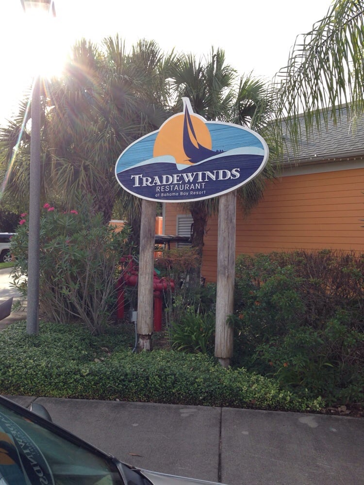 Tradewinds Restaurant and Bar 13 Reviews Cocktail Bars 400 Gran