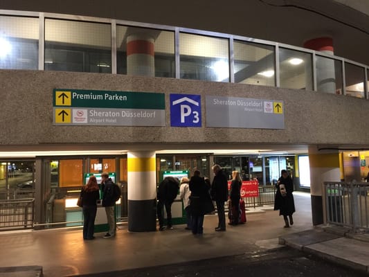 Flughafen Düsseldorf Parken Preise P3 www.yelp.com