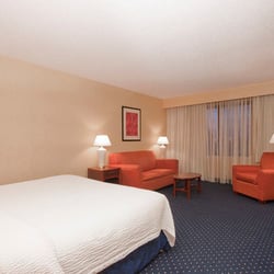Courtyard By Marriott Milwaukee North Brown Deer 29 Photos 25 Photo Of Courtyard By Marriott Milwaukee North Brown Deer Wi