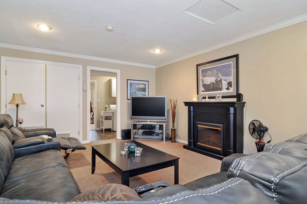 Michael Cosburn- Homelife Benchmark Realty