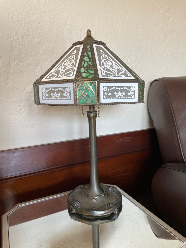 Robertson's Antiques