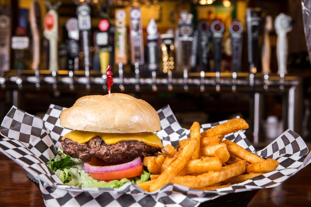 Leo’s Pub & Grille 18 Photos & 33 Reviews Pubs 202 N Diamond St