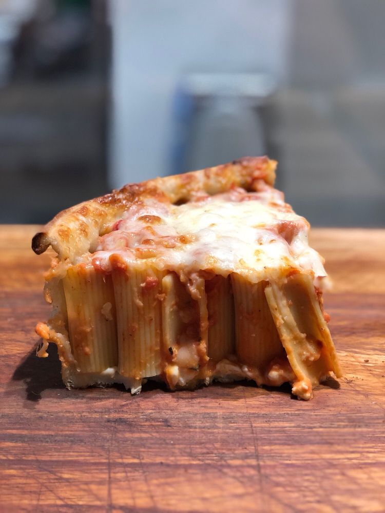 Talluci's Pizzeria