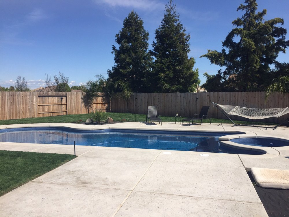 Lauff's Pools & Supplies