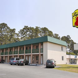 Super 8 Columbia Ft Jackson Sc Hotels 5321 Forest Drive Photo Of Super 8 Columbia Ft Jackson Sc