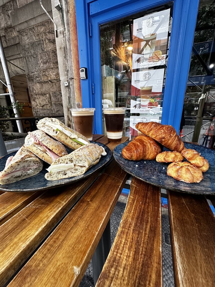 Chez Victor Bakery