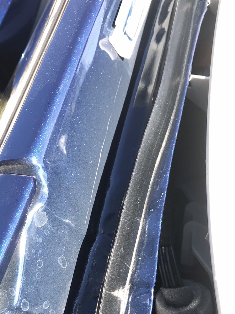 R I Auto Glass National City Ca 619 474 0011