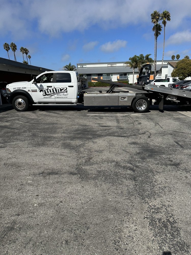 Twinz Towing & Transportion