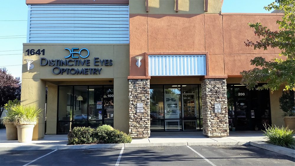 Distinctive Eyes Optometry Optometrists 1641 Colusa Hwy, Yuba City