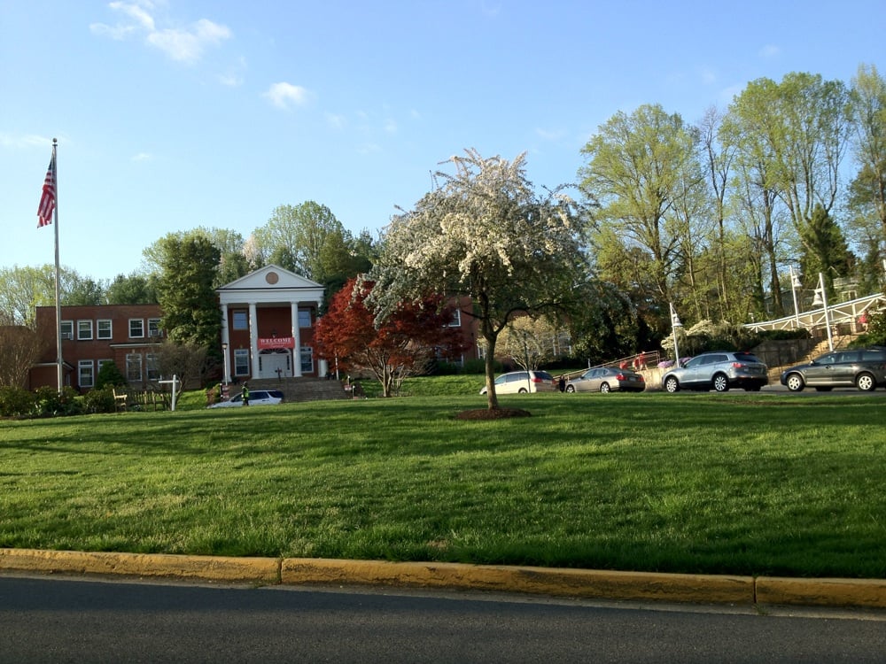 Congressional School