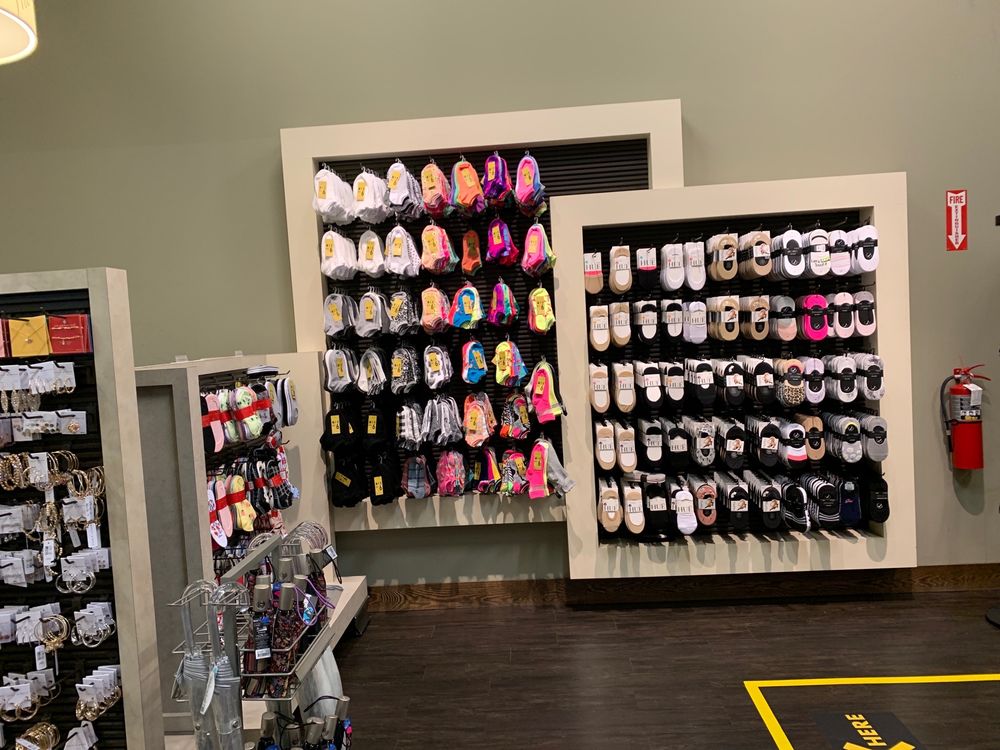DSW Designer Shoe Warehouse