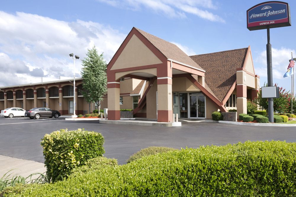 Howard Johnson by Wyndham Oklahoma City 32 Photos & 25 Reviews