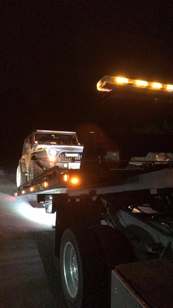 D&M Towing