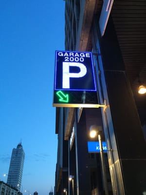 Garage 2000