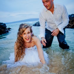Affordable Barefoot Maui Wedding 47 Photos 18 Reviews Photo Of Affordable Barefoot Maui Wedding Kihei Hi United States Beautiful Hawaiian