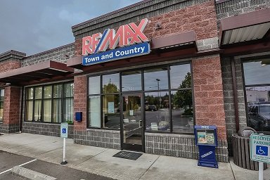 Re/Max Town and Country