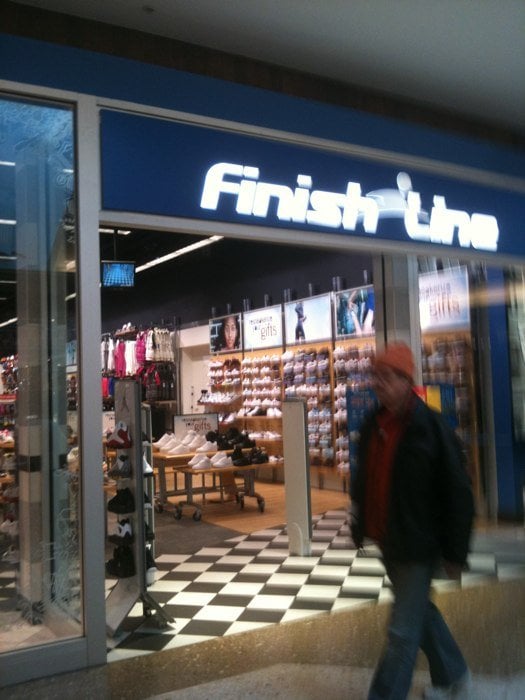 famous footwear sunrise mall