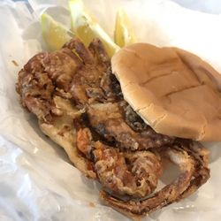 Calabash Seafood Hut 84 Photos 172 Reviews 1125 Photo Of Calabash Seafood Hut Nc United States Soft Shell Crab
