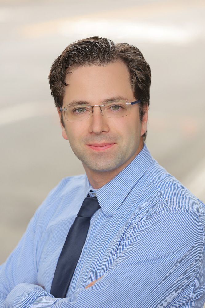 image of business Dr. Michael Khanin