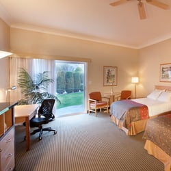 Best Western Plus Kelowna Hotel Suites 39 Photos 10 Reviews Photo Of Best Western Plus Kelowna Hotel Suites Bc Canada