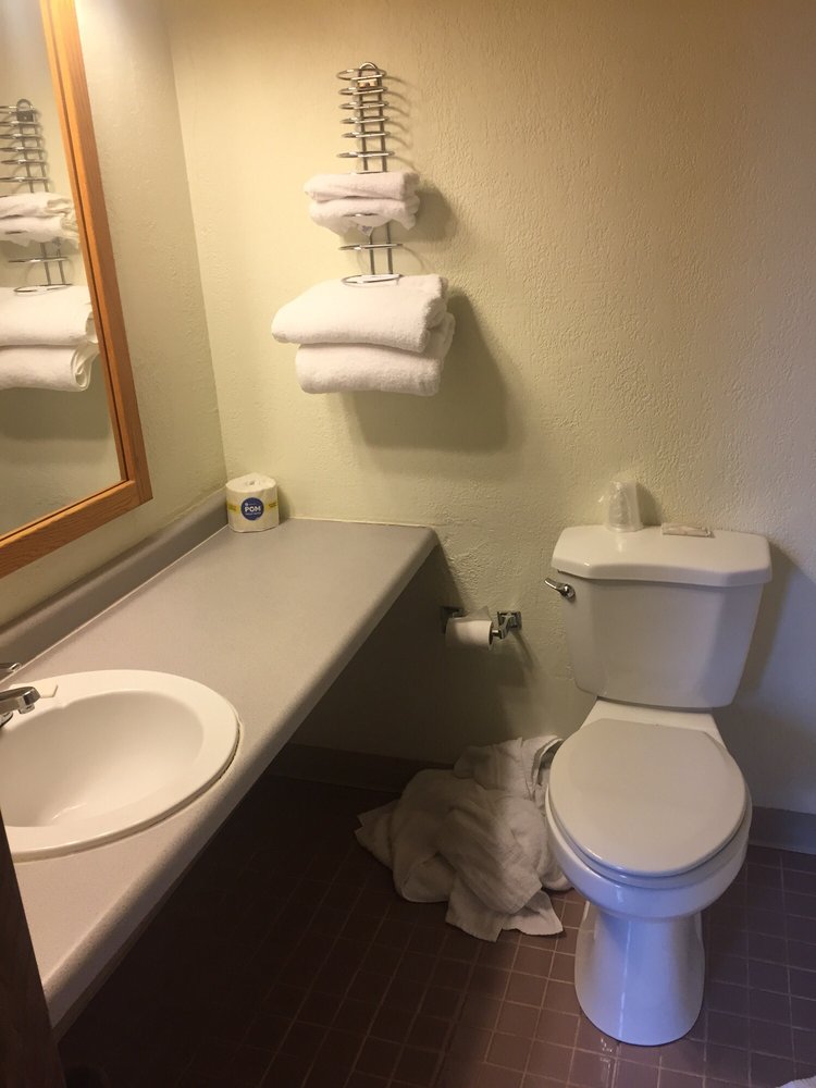 This Is The Bathroom Sink Oddly Too Short Yelp Photo Of Androy Lounge Superior Wi United States This Is The Bathroom
