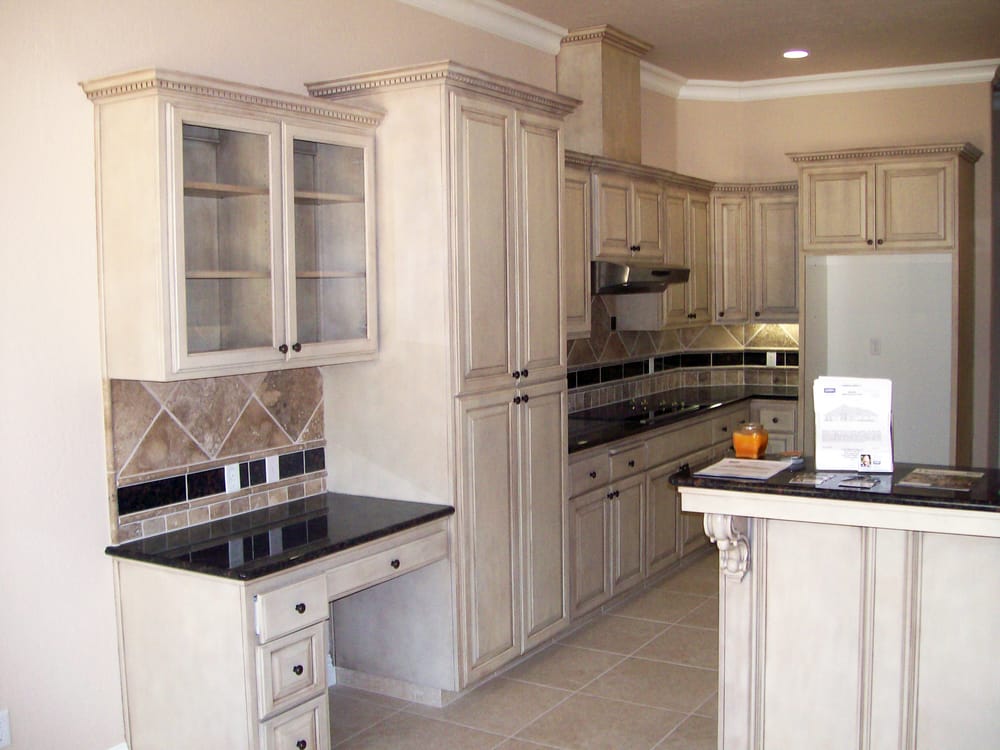 Crown Construction & Cabinets
