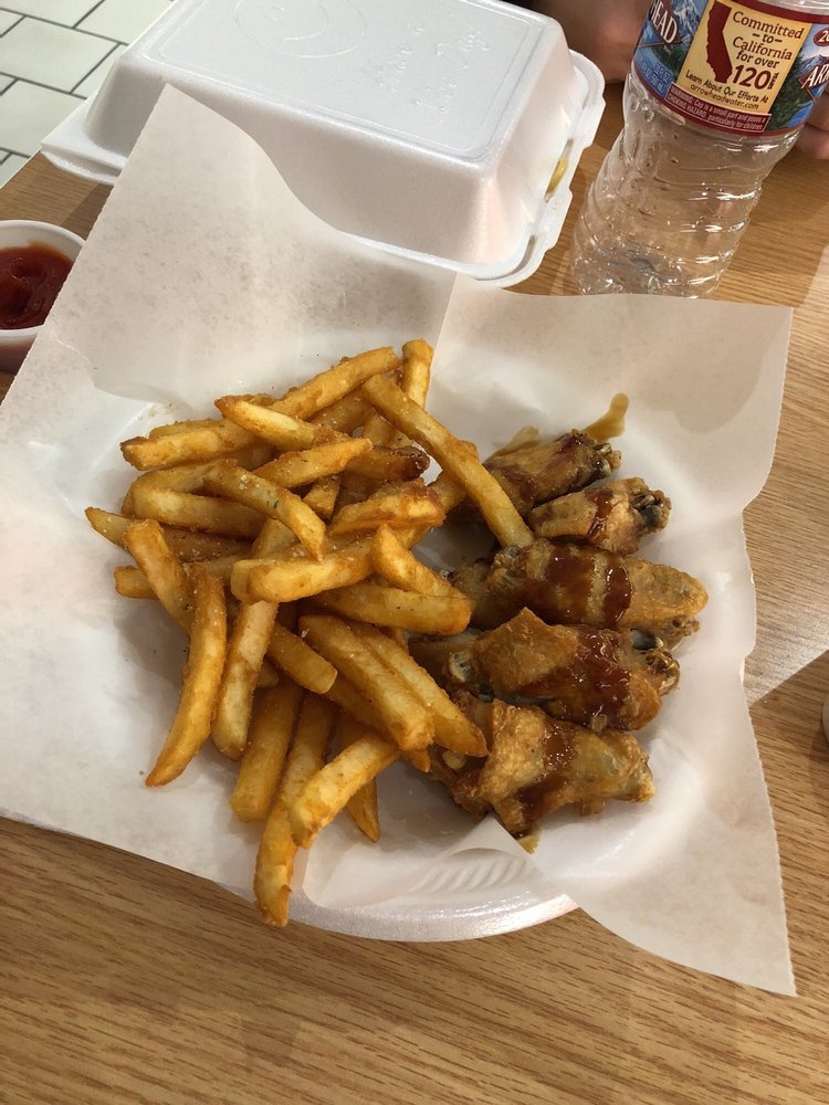 Burgers Wings & Things 11 Photos & 12 Reviews Fast Food 320 W 5th