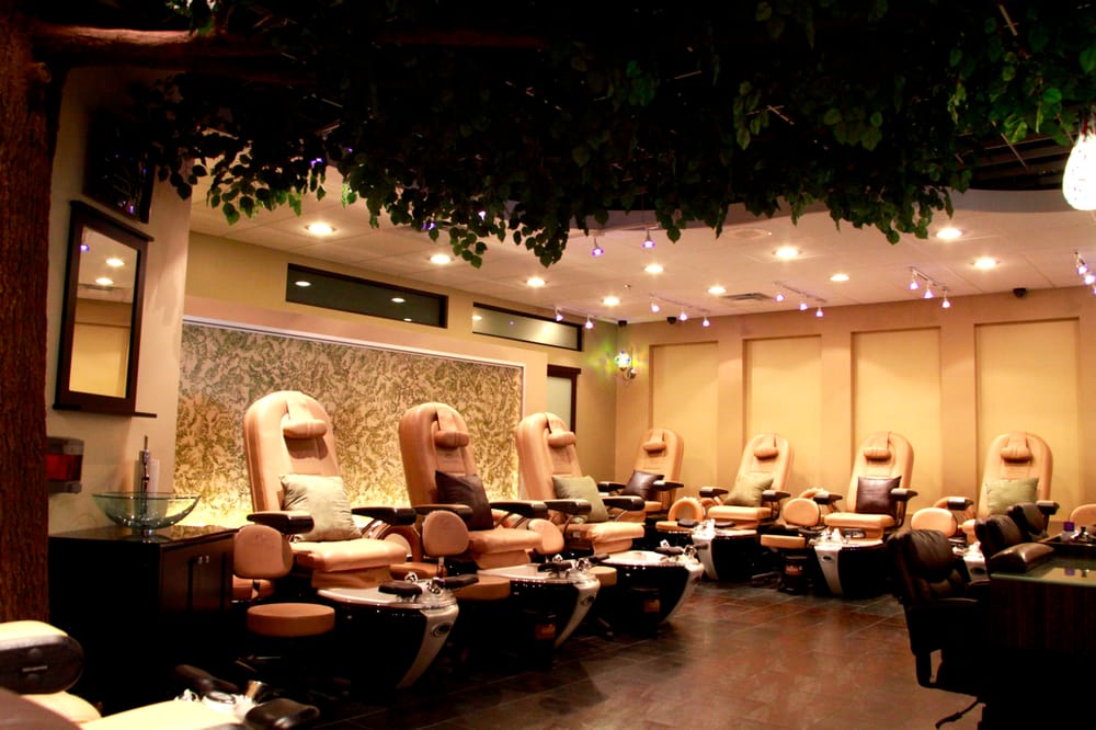 Nail Garden Closed 11 Photos 108 Reviews Salons 11677