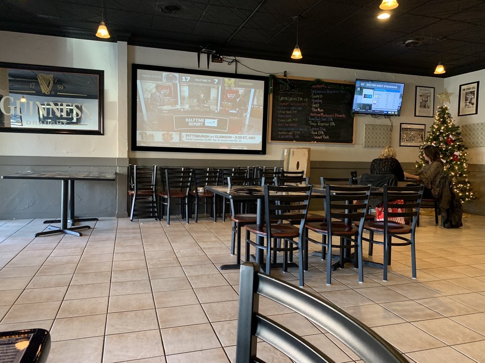Sidelines Beer House