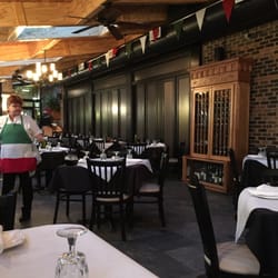 La Villa Restaurant Order Food Online 188 Photos 549 Reviews Photo Of La Villa Restaurant Chicago Il United States Behind Those Panels