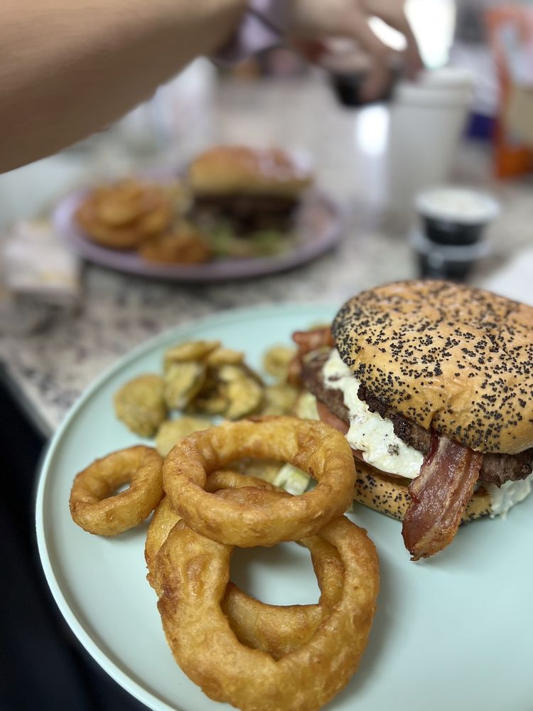 Jakes Burgers and Beer