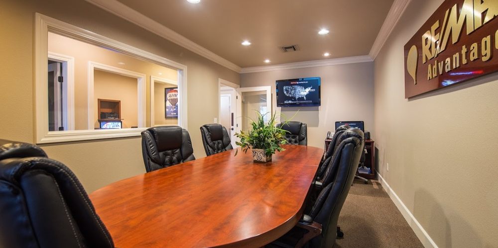 Kyle Davies - RE/MAX Advantage