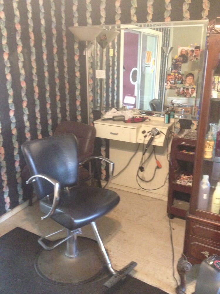 Connie’s Hair Salon Hair Salons 1018 Texas Ave, Alexandria, LA