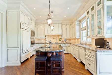 Armin Yousefi - Sotheby's International Realty Canada