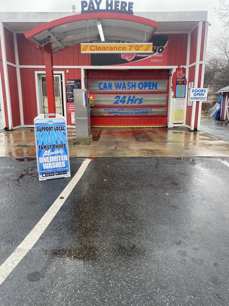 Red Rhino Car Wash