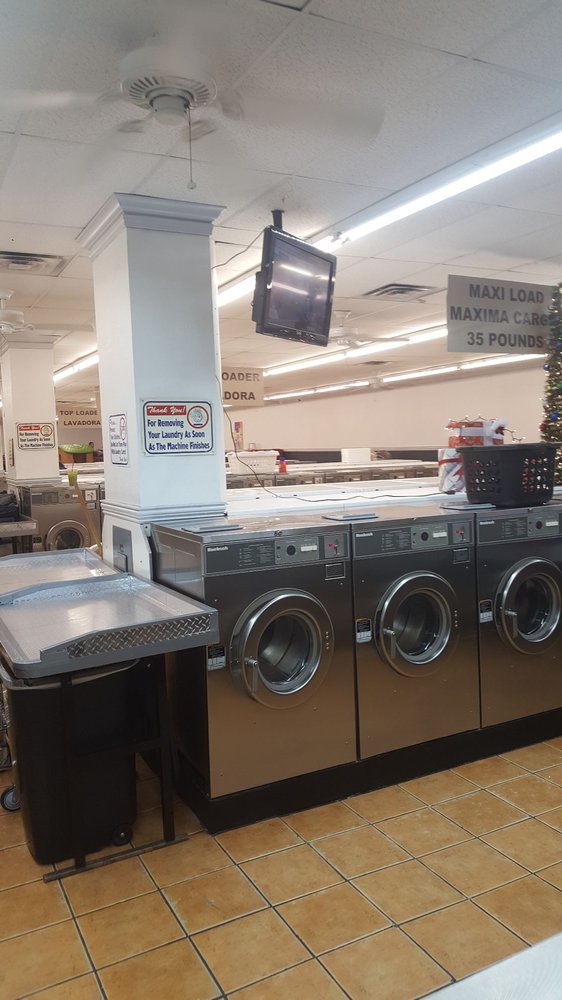 Royal Coin Laundry Laundromat 10909 b Chapel Rd, North Dallas